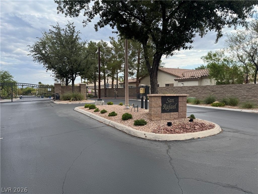 10610 Fairfield Avenue, Las Vegas, NV 89183 — photo 2