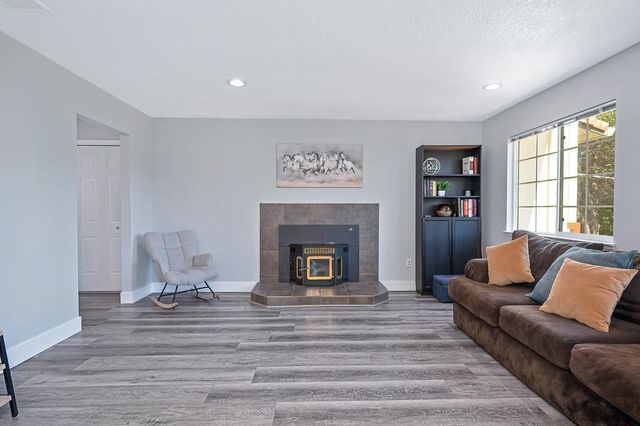 3940 Los Santos Dr, Cameron Park, CA 95682