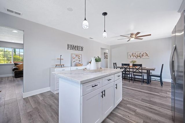 3940 Los Santos Dr, Cameron Park, CA 95682