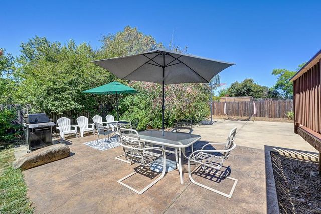 3940 Los Santos Dr, Cameron Park, CA 95682