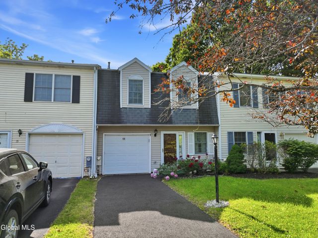 11 Bridgewood Lane, Watervliet, NY 12189