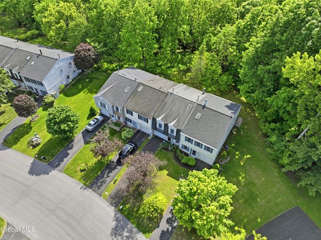 11 Bridgewood Lane, Watervliet, NY 12189