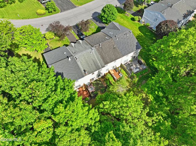 11 Bridgewood Lane, Watervliet, NY 12189