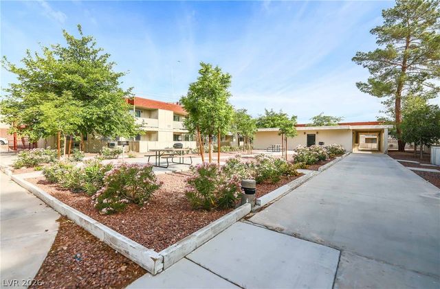5326 Swenson Street 61, Las Vegas, NV 89119