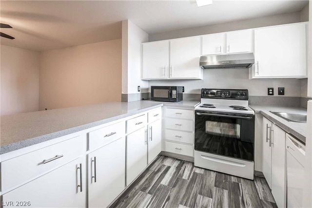 5326 Swenson Street 61, Las Vegas, NV 89119