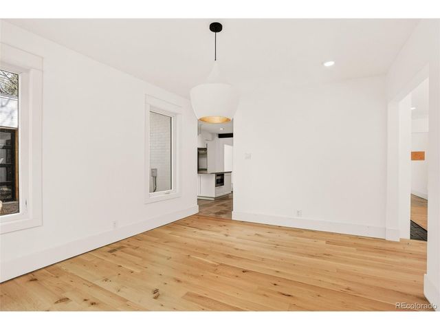 250 Ash St, Denver, CO 80220