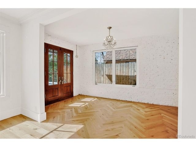 250 Ash St, Denver, CO 80220