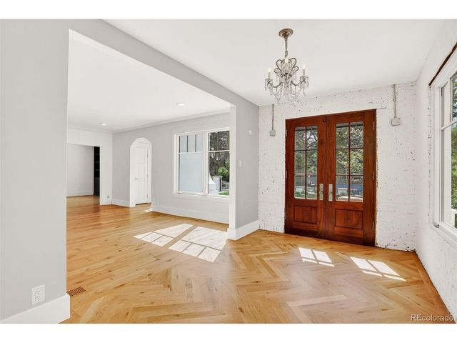250 Ash St, Denver, CO 80220