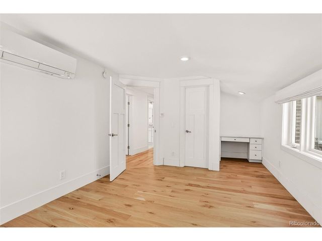 250 Ash St, Denver, CO 80220