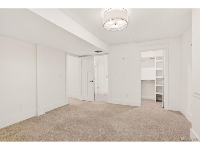 250 Ash St, Denver, CO 80220
