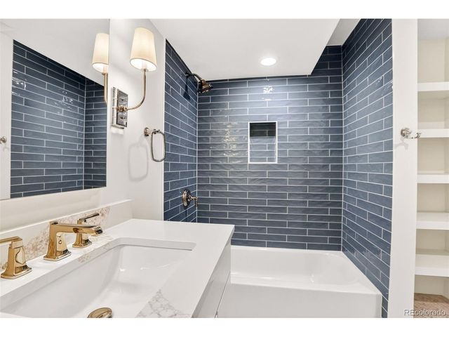 250 Ash St, Denver, CO 80220