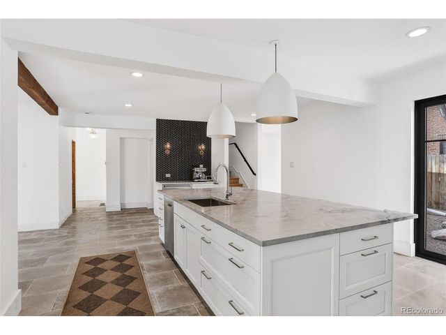 250 Ash St, Denver, CO 80220