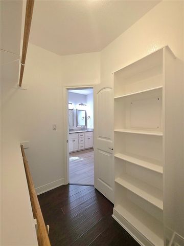 406 Nene LN, Bastrop, TX 78602