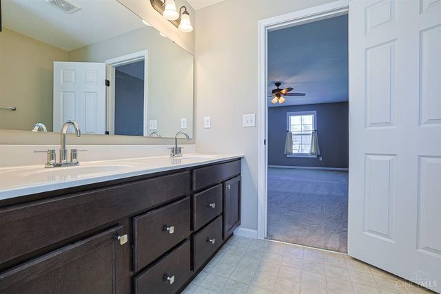 1117 Stableview Circle, Hamilton Twp, OH 45039