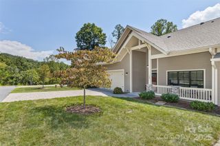 162 Copper Valley Lane, Hendersonville, NC 28739