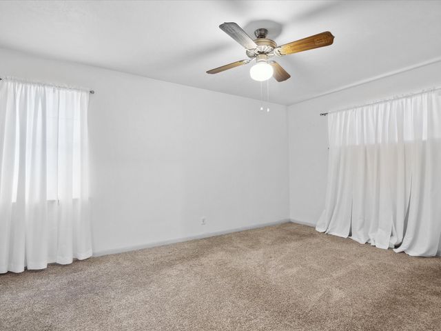 1704 Charlottesville Drive, Ennis, TX 75119