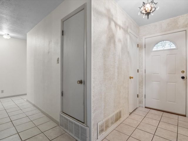 1704 Charlottesville Drive, Ennis, TX 75119