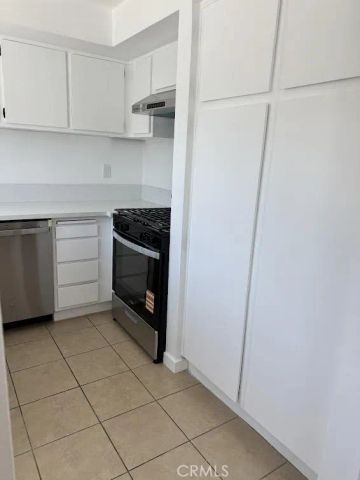 2217 Alabama C, Huntington Beach, CA 92648