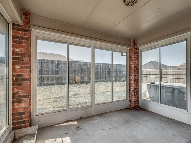 4729 Stag Horn Drive, Yukon, OK 73099
