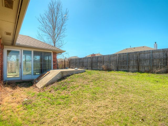 4729 Stag Horn Drive, Yukon, OK 73099