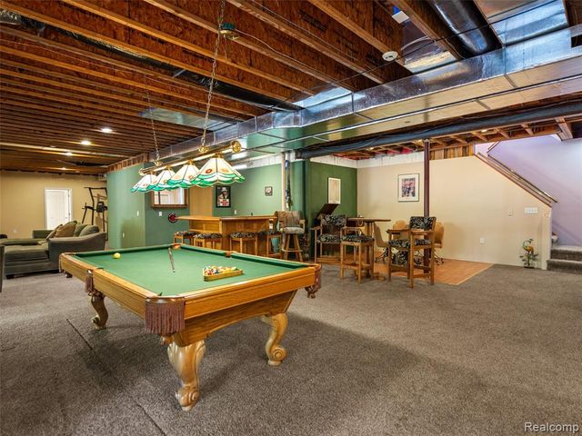 7286 Pine Knob Road, Clarkston, MI 48348