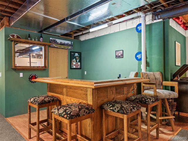7286 Pine Knob Road, Clarkston, MI 48348