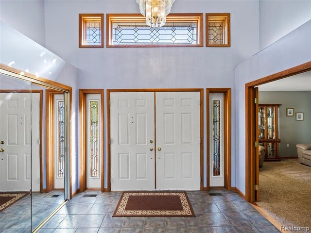 7286 Pine Knob Road, Clarkston, MI 48348
