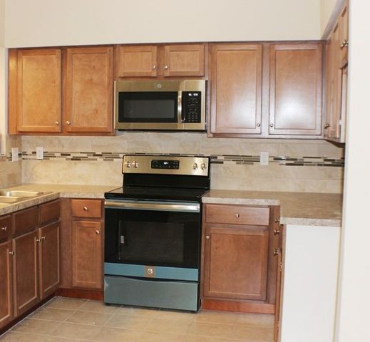 16723 Clear Oak Way, Houston, TX 77058