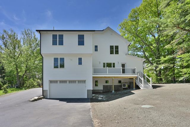 113 South Road, Kensington, NH 03833