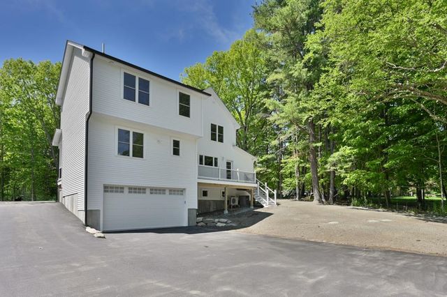 113 South Road, Kensington, NH 03833