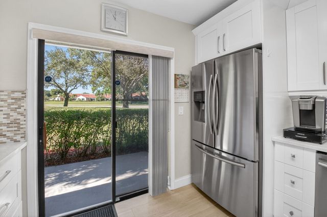 5750 Parkwalk Circle E, Boynton Beach, FL 33472