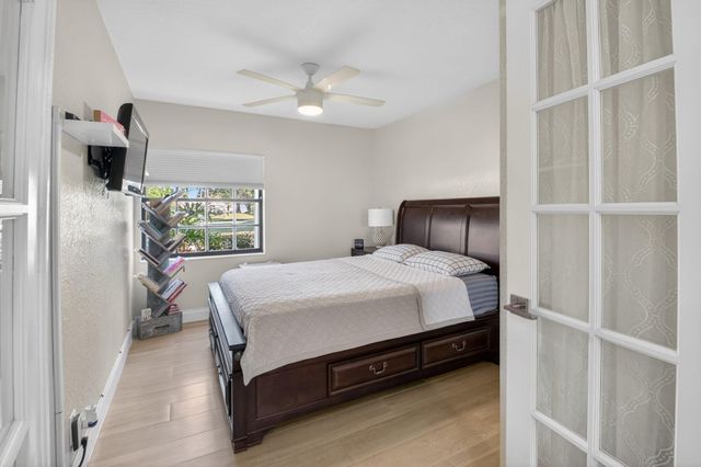 5750 Parkwalk Circle E, Boynton Beach, FL 33472