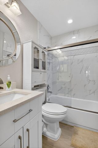 5750 Parkwalk Circle E, Boynton Beach, FL 33472