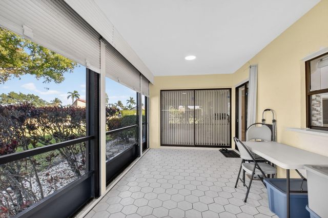 5750 Parkwalk Circle E, Boynton Beach, FL 33472