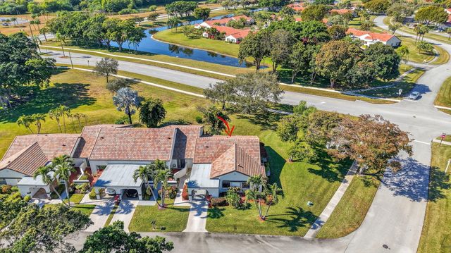 5750 Parkwalk Circle E, Boynton Beach, FL 33472