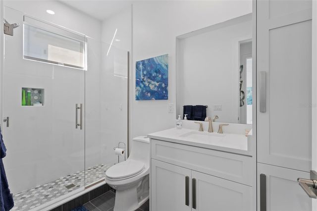 90 COLUMBIA DRIVE 3, Tampa, FL 33606