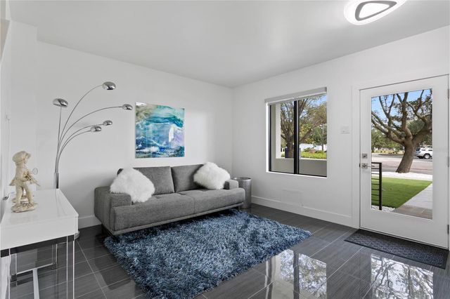 90 COLUMBIA DRIVE 3, Tampa, FL 33606