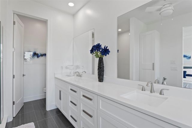 90 COLUMBIA DRIVE 3, Tampa, FL 33606