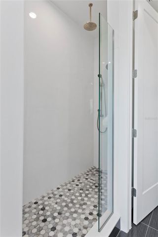 90 COLUMBIA DRIVE 3, Tampa, FL 33606