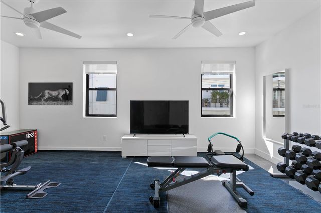 90 COLUMBIA DRIVE 3, Tampa, FL 33606