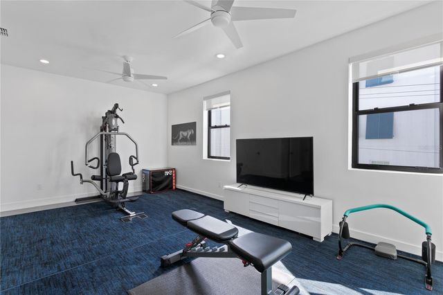 90 COLUMBIA DRIVE 3, Tampa, FL 33606