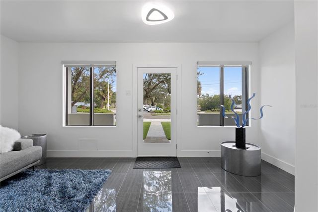 90 COLUMBIA DRIVE 3, Tampa, FL 33606