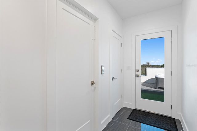 90 COLUMBIA DRIVE 3, Tampa, FL 33606