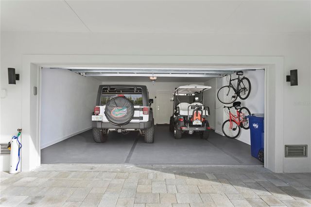 90 COLUMBIA DRIVE 3, Tampa, FL 33606