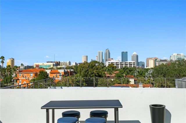 90 COLUMBIA DRIVE 3, Tampa, FL 33606