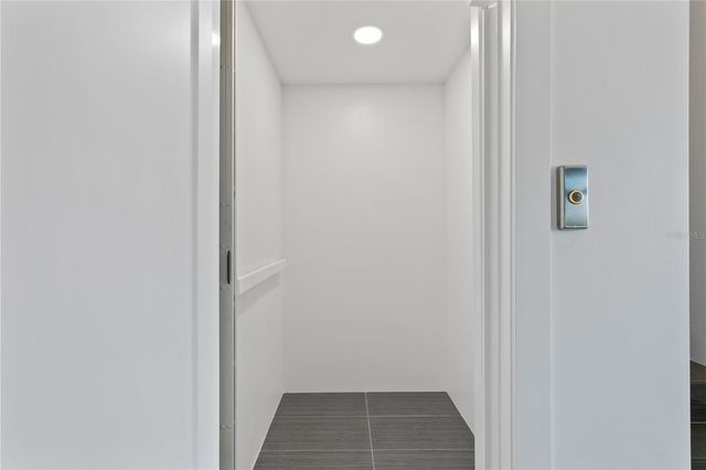 90 COLUMBIA DRIVE 3, Tampa, FL 33606