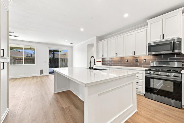 5609 Melbury Way, Antelope, CA 95843