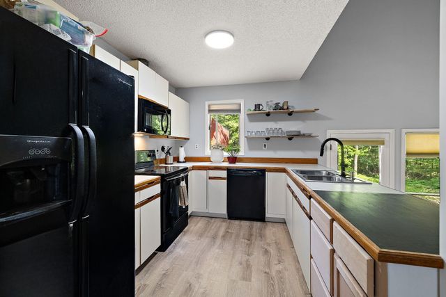 2713 E White Lake Drive, Dalton Twp, MI 49457