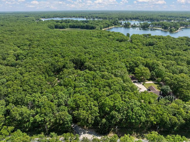 2713 E White Lake Drive, Dalton Twp, MI 49457