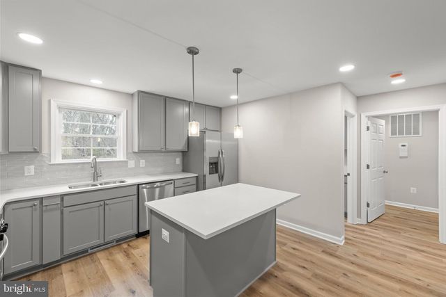 109 SYCAMORE PL, Cross Junction, VA 22625